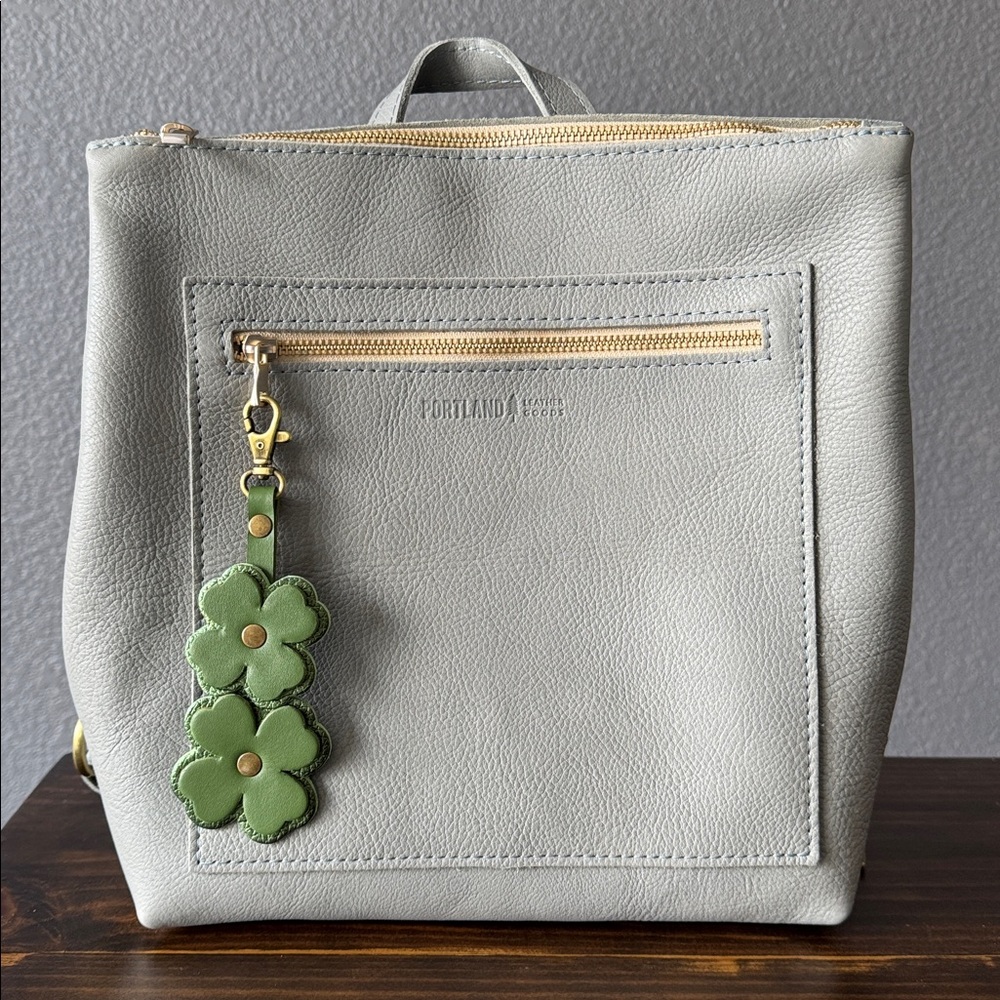 NEW Portland Leather 🍀 Clover Shamrock Keychain/Charm - Picture 5 of 6